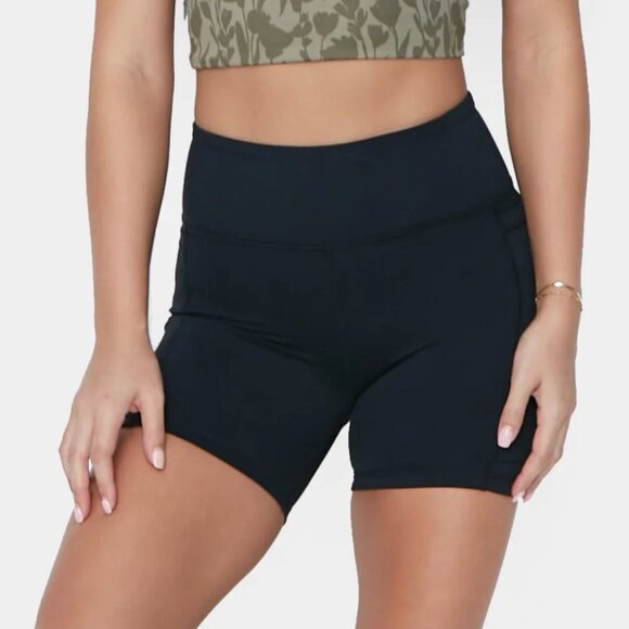 Senita Shorts - Picture 2 of 7